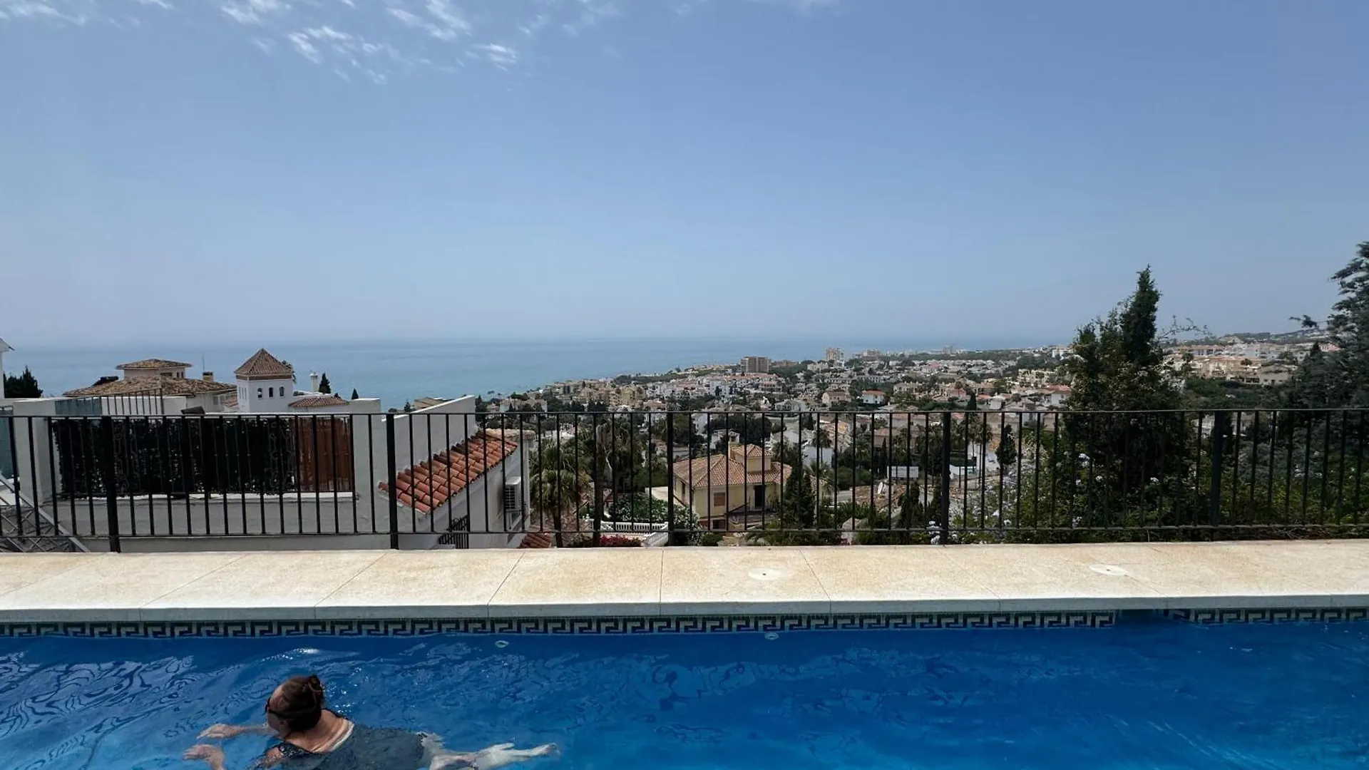 Duplex Apartment With Stunning Sea Views Sitio de Calahonda